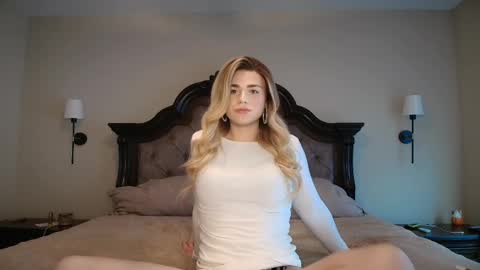 buitifulblonde online show from April 17, 5:16 pm