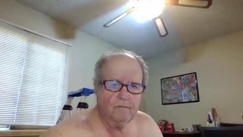 bullfrogg505 online show from May 11, 4:04 pm