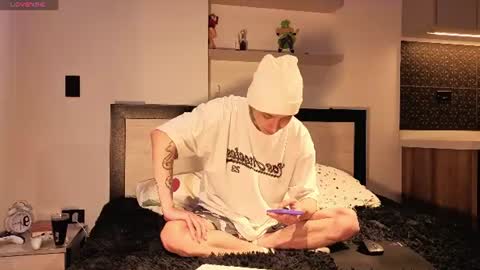 Tonny online show from June 21, 7:49 pm