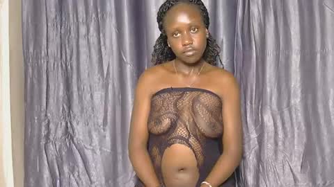 Snapshot of bunny_blushh chatting on February 25, 9:30 am Bunny online show from February 25, 9:30 am