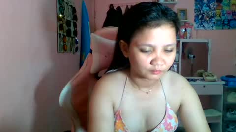Snapshot of bunny_flower18 chatting on June 21, 3:25 pm bunny_flower18 online show from June 21, 3:25 pm