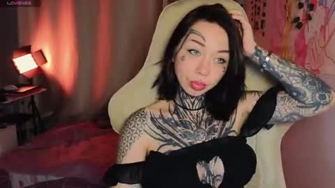 bunnykelly online show from June 30, 6:25 am