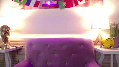 Snapshot of bunnyleahxxx chatting on June 22, 7:11 pm ANASTASIA online show from June 22, 7:11 pm