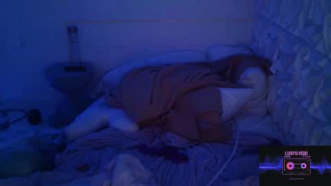 Snapshot of bunnyslutt chatting on March 2, 2:25 am bunnyslutt online show from March 2, 2:25 am