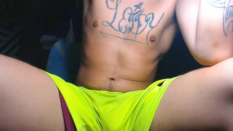 Snapshot of burningboyy chatting on April 23, 8:24 am independiente online show from April 23, 8:24 am