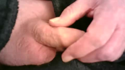 Snapshot of burnside13 chatting on April 2, 6:27 pm Hamish online show from April 2, 6:27 pm