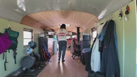 busbuddies online show from April 27, 2:59 pm