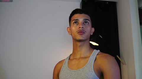 Buster independent model online show from April 7, 12:44 am