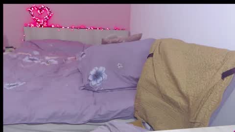 Snapshot of bustygf chatting on October 8, 8:39 pm anna online show from October 8, 8:39 pm