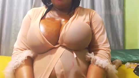 bustymaturestepmum online show from May 24, 5:51 pm