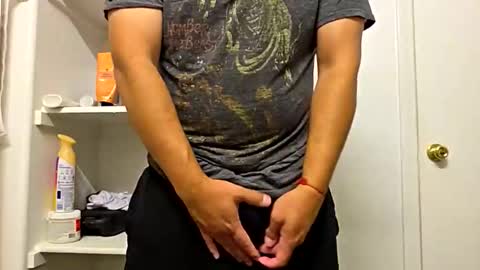 buttdude23 online show from May 24, 2:44 pm