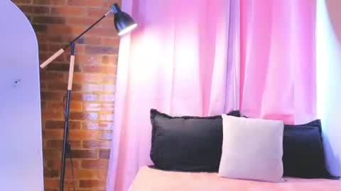 Lia Butterfly  online show from July 15, 7:08 pm