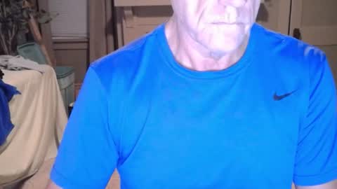 Miles online show from August 9, 8:52 am