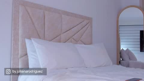    online show from April 14, 11:44 pm