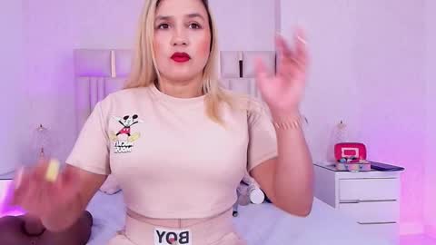 Carolina online show from March 31, 3:08 am