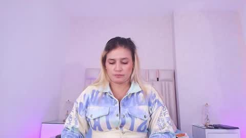 Carolina online show from May 28, 3:04 am