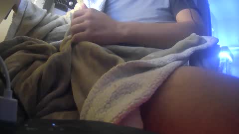 Snapshot of cachicho81 chatting on May 19, 1:22 am cachicho81 online show from May 19, 1:22 am
