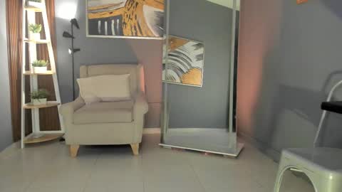 Snapshot of cailing chatting on February 28, 11:00 am I am Katherine online show from February 28, 11:00 am