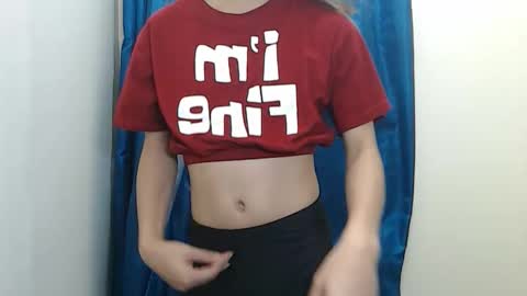 Snapshot of caitessa_bellemoir chatting on March 28, 3:22 pm caitessa_bellemoir online show from March 28, 3:22 pm