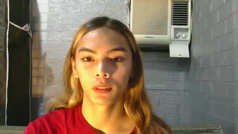 Snapshot of caitessa_bellemoir chatting on May 28, 4:15 pm caitessa_bellemoir online show from May 28, 4:15 pm