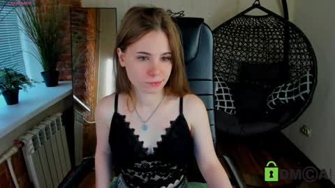 caitlin_c online show from February 26, 7:18 am