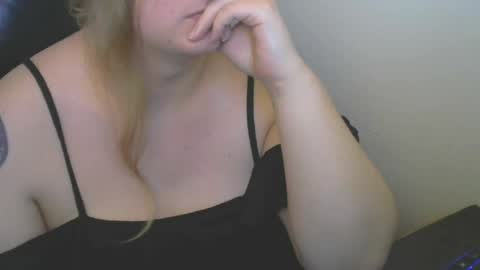 Calie online show from June 12, 11:14 pm
