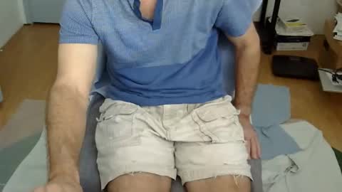 Snapshot of califun4u chatting on December 16, 6:57 pm califun4u online show from December 16, 6:57 pm