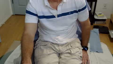 Snapshot of califun4u chatting on December 21, 9:22 pm califun4u online show from December 21, 9:22 pm