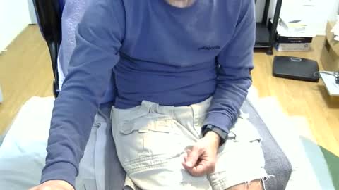 Snapshot of califun4u chatting on January 10, 12:23 am califun4u online show from January 10, 12:23 am