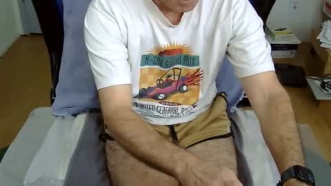 Snapshot of califun4u chatting on February 1, 5:44 pm califun4u online show from February 1, 5:44 pm