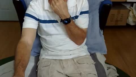 Snapshot of califun4u chatting on April 9, 8:14 pm califun4u online show from April 9, 8:14 pm