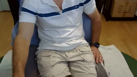 Snapshot of califun4u chatting on April 13, 12:27 am califun4u online show from April 13, 12:27 am