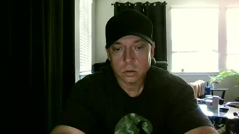 Snapshot of caligrown1154 chatting on July 10, 5:37 pm caligrown1154 online show from July 10, 5:37 pm