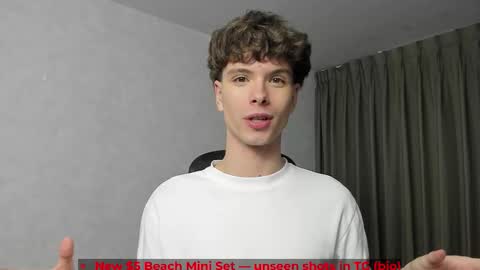 Hey I am Calvin  online show from February 24, 5:22 pm