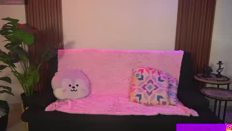 Calypso and Kayla online show from April 16, 1:50 am