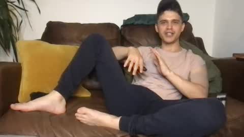 CamDoAttitude online show from July 30, 9:36 pm