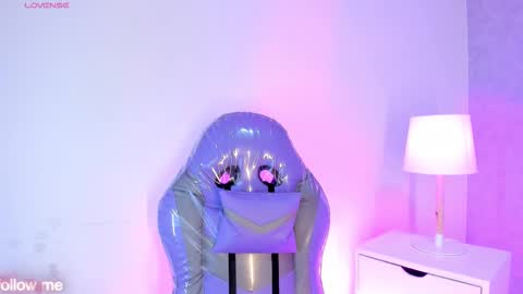 Camelia Smith online show from March 6, 4:09 am