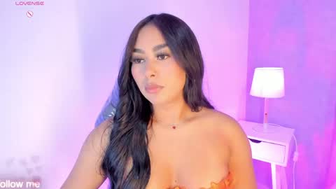 Camelia Smith online show from April 16, 5:52 am