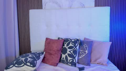 cami_adamss online show from April 4, 12:02 pm