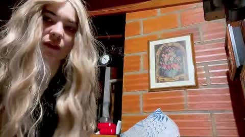 camii19y online show from September 29, 12:05 am