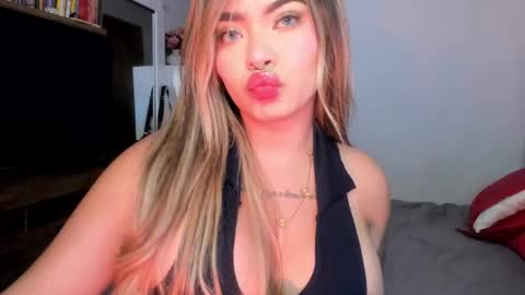 camijhonss online show from November 15, 3:37 am