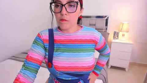 Camila buitrago online show from March 28, 11:59 pm