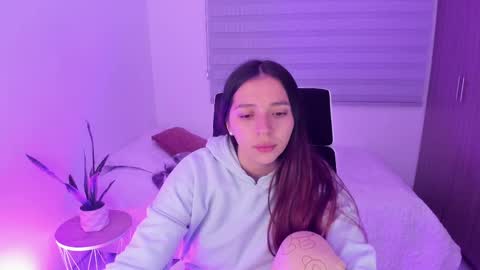  C A M I  online show from November 18, 2:17 am