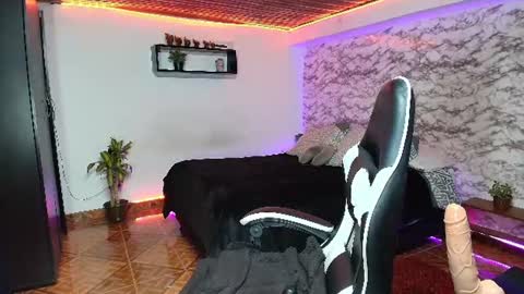 Snapshot of camila_iroose chatting on July 28, 11:26 pm Camila Roose online show from July 28, 11:26 pm
