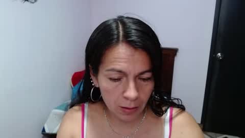 Snapshot of camila_vargas_ chatting on July 18, 6:34 pm Camila Vargas online show from July 18, 6:34 pm