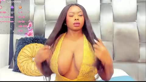 camila benitez online show from July 25, 11:08 am