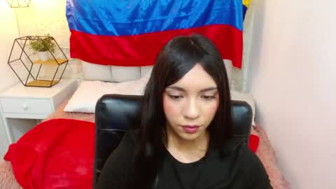 Snapshot of camilah_tk chatting on June 20, 12:41 pm Cami online show from June 20, 12:41 pm