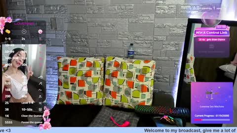 Snapshot of camilavill chatting on December 6, 3:41 am CamilaVill online show from December 6, 3:41 am