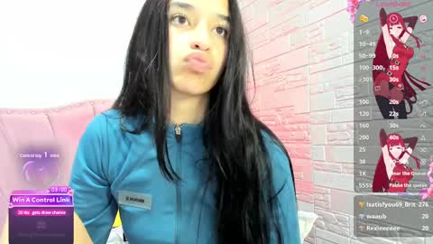 Snapshot of camilavill chatting on February 25, 4:14 am CamilaVill online show from February 25, 4:14 am