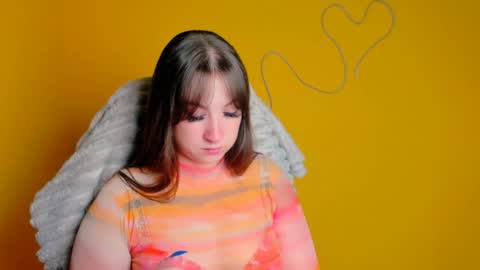 Camilla online show from June 17, 5:32 am